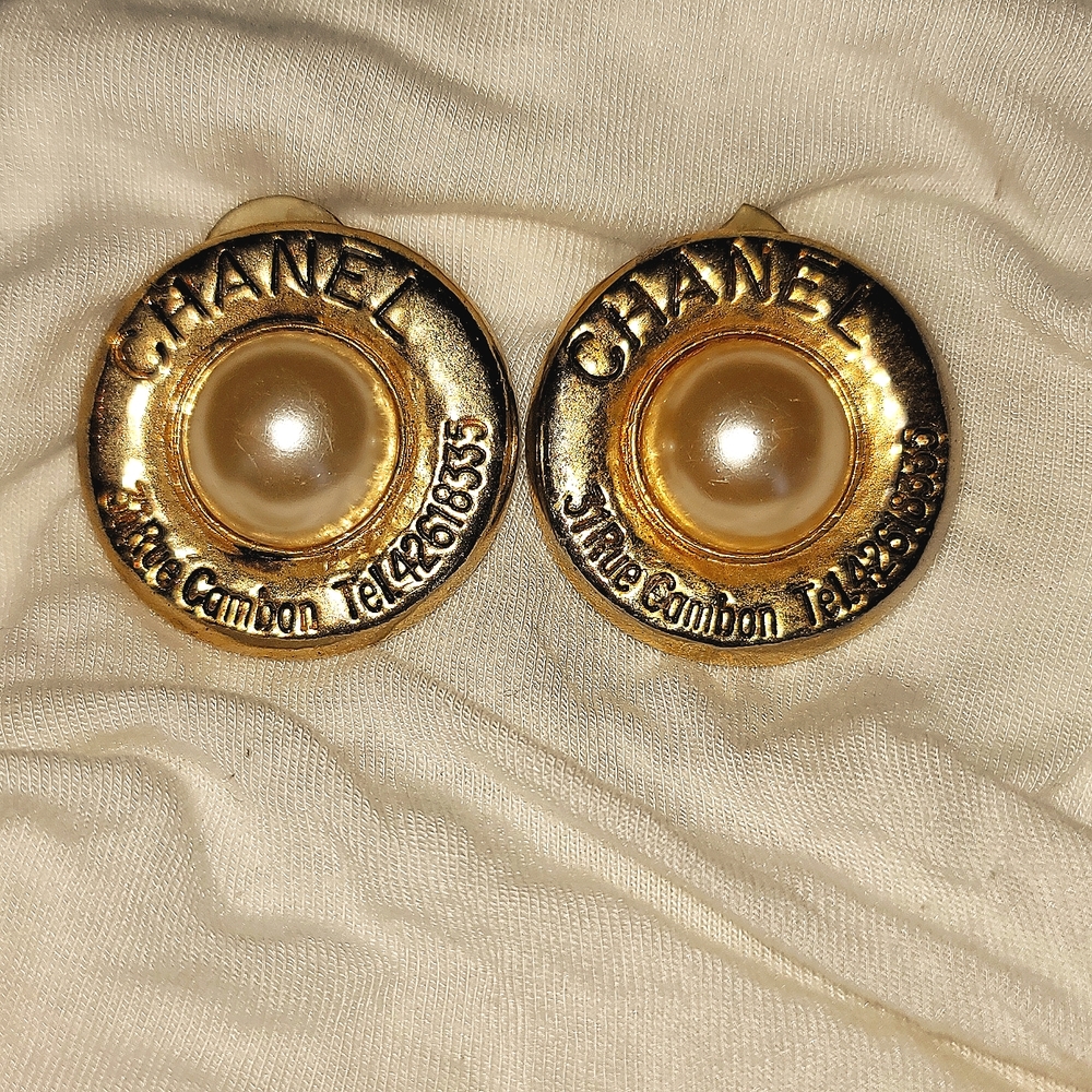 Vintage Chanel Pearl Earrings